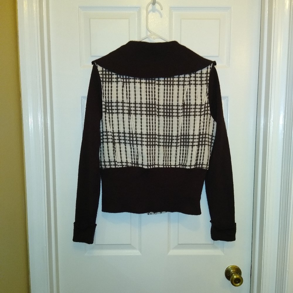 Jacket - Picture 2 of 15